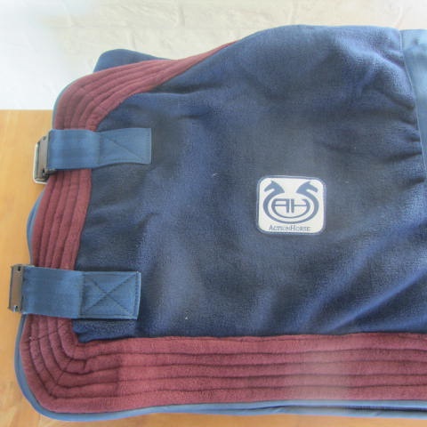 FLEECE DEKEN ACTION HORSE FLEECE DEKEN ACTION HORSE